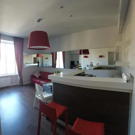 Pantofola Del Papa Luxury At Vatican Apartment Rome