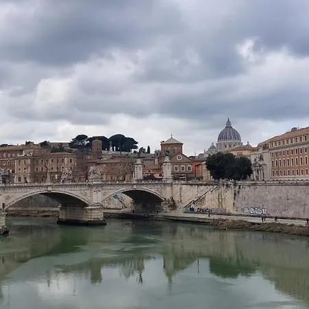 Pantofola Del Papa Luxury At Vatican Apartment *